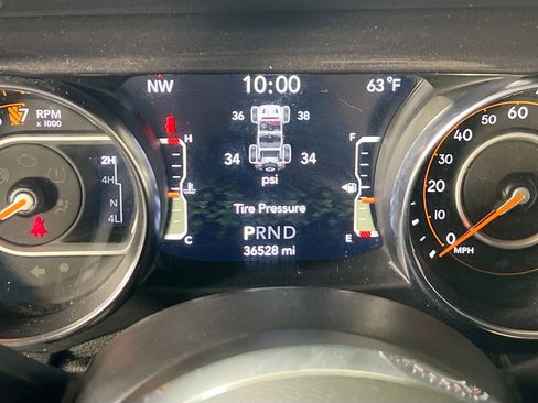 Used 2021 Jeep Wrangler Unlimited Sahara AWD/4WD image 12