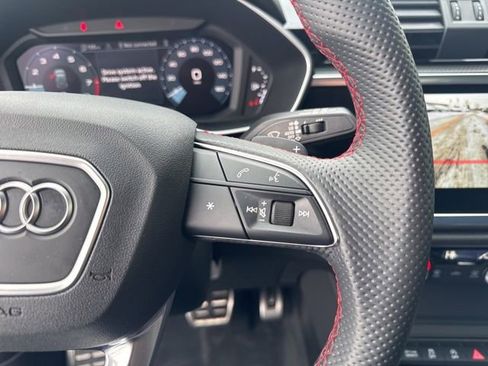 Used 2025 Audi Q3 2.0T Premium Plus image 12