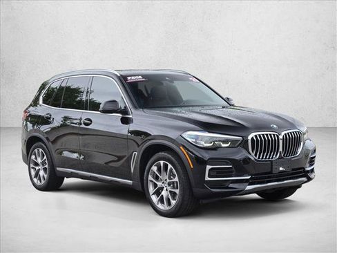 Used 2023 BMW X5 xDrive40i w/ Premium Package AWD/4WD image 3