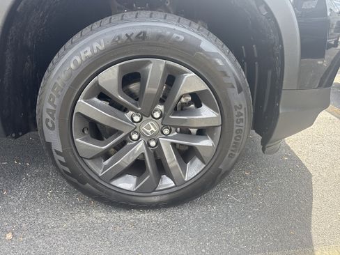 Used 2023 Honda Ridgeline Sport image 12
