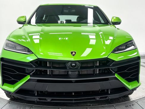 Used 2025 Lamborghini Urus SE image 4