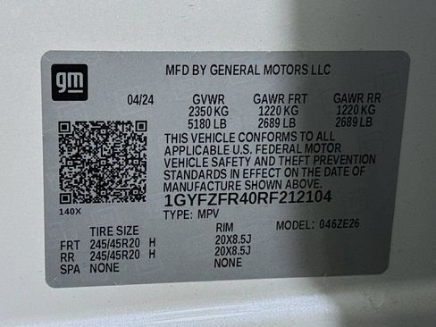 Used 2024 Cadillac XT4 Sport w/ Trailering Package AWD/4WD image 30