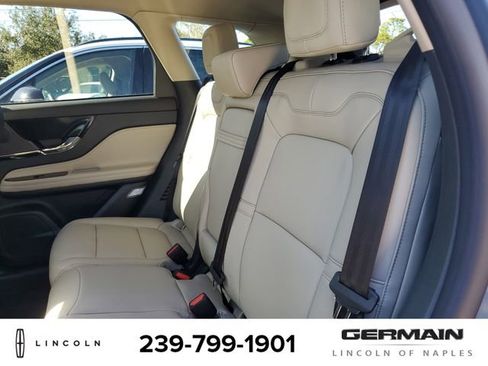 New 2026 Lincoln Corsair Premiere image 19