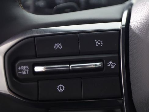 Used 2025 GMC Yukon AT4 w/ AT4 Premium Package AWD/4WD image 27