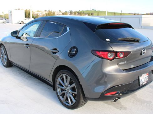 Used 2019 MAZDA MAZDA3 Base image 5