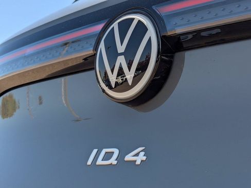 Used 2023 Volkswagen ID.4 Pro S RWD image 31