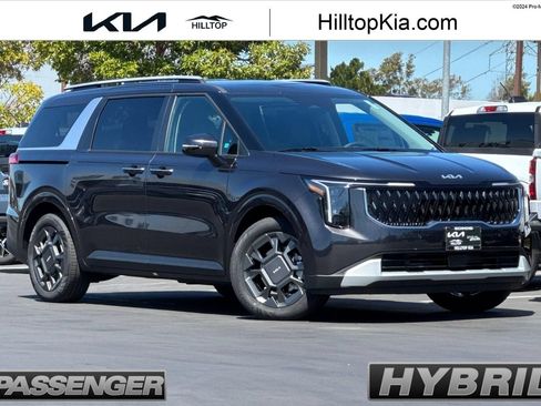 New 2026 Kia Carnival EX FWD image 1