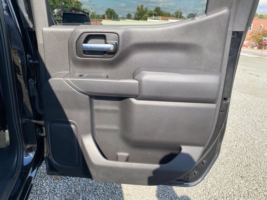 Used 2020 Chevrolet Silverado 1500 Custom w/ Custom Value Package RWD image 19
