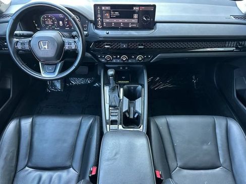 Used 2025 Honda Accord Touring image 15