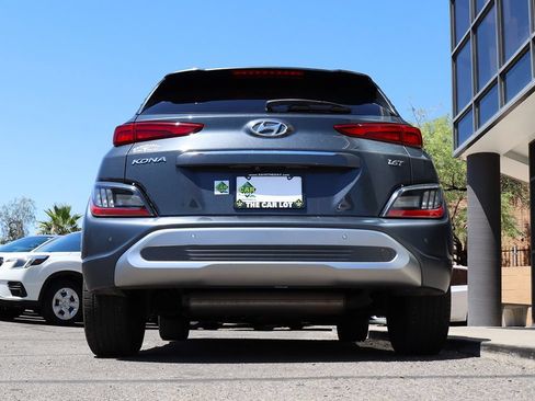 Used 2022 Hyundai Kona Limited FWD image 12