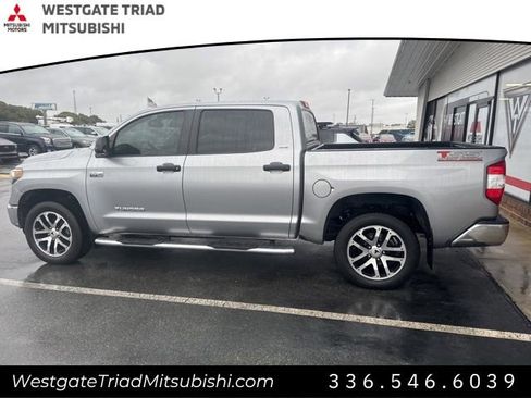 Used 2018 Toyota Tundra SR5 image 11
