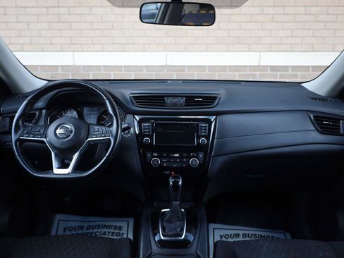 Used 2018 Nissan Rogue SV AWD/4WD image 29