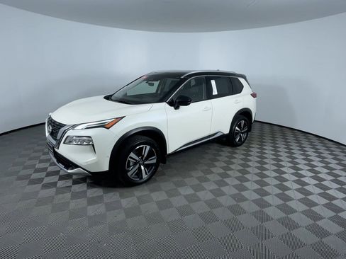 Certified 2023 Nissan Rogue Platinum w/ Platinum Premium Package image 4