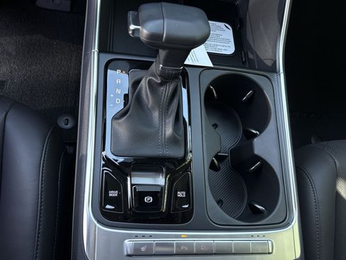 New 2026 Kia Carnival EX FWD image 34