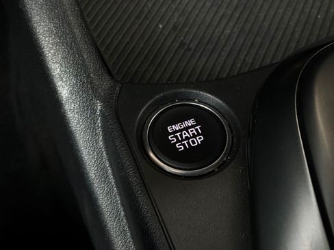 Used 2025 Kia K4 FWD image 25