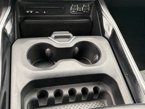 Used 2019 RAM 1500 Big Horn image 23