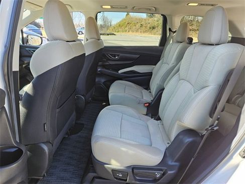 Used 2024 Subaru Ascent Premium w/ Convenience Package image 9