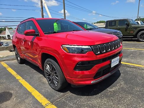Certified 2022 Jeep Compass Limited w/ (RED) Package AWD/4WD image 2