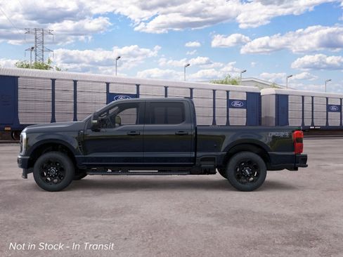 New 2026 Ford F250 XLT w/ XLT Premium Package AWD/4WD image 3