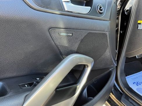 Used 2016 Hyundai Veloster Turbo image 7