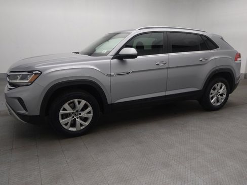 Used 2020 Volkswagen Atlas Cross Sport S image 2