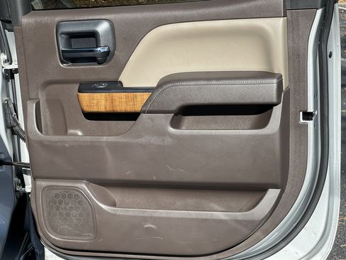 Used 2017 GMC Sierra 1500 SLT image 18