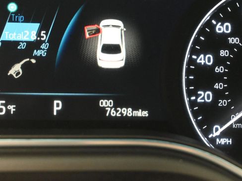 Used 2022 Toyota Avalon Touring image 44