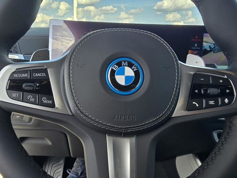 New 2026 BMW X5 xDrive50e w/ Executive Package image 23