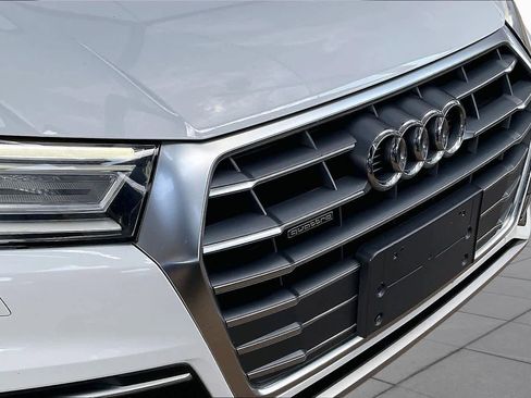 Used 2018 Audi Q5 2.0T Premium AWD/4WD image 28