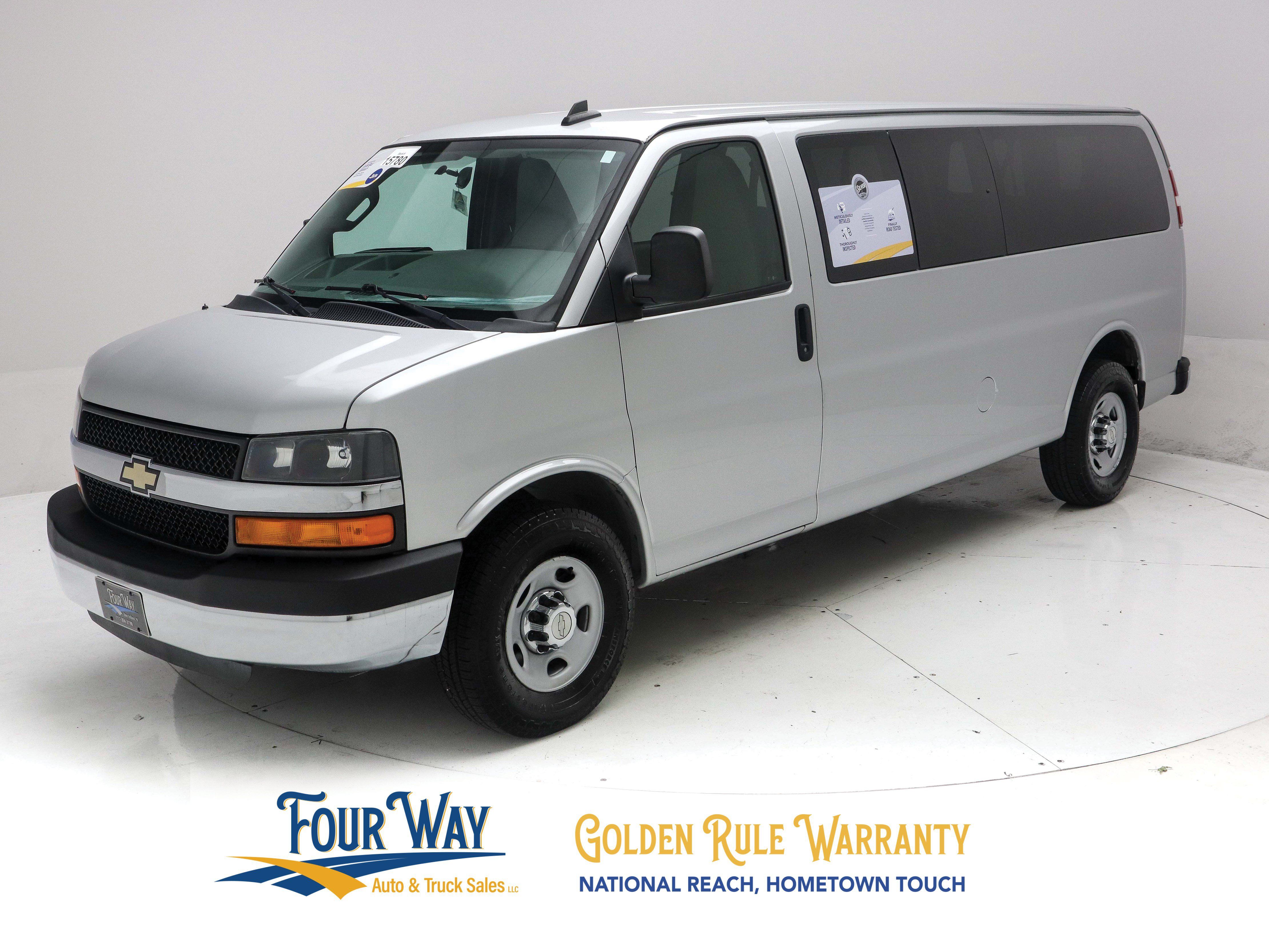 Used 2016 Chevrolet Express 3500 LT w/ LT Preferred Equipment Group RWD image 8