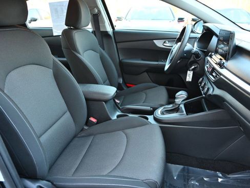 Used 2023 Kia Forte LXS image 14