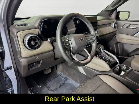 Used 2024 Chevrolet Colorado ZR2 w/ Technology Package AWD/4WD image 14