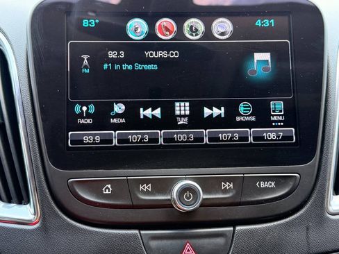 Used 2016 Chevrolet Malibu LT FWD image 35