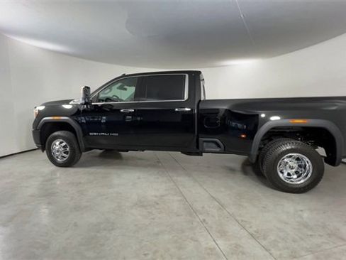 Used 2023 GMC Sierra 3500 Denali image 5