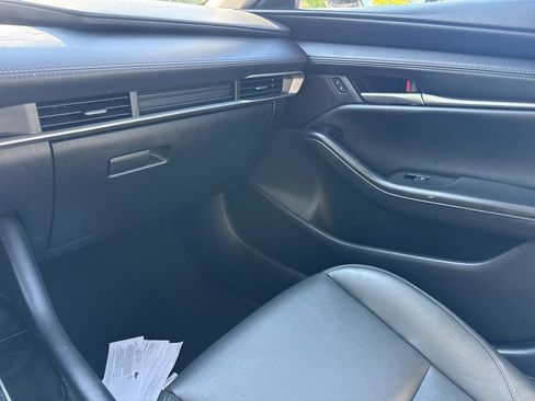 Used 2024 MAZDA MAZDA3 s FWD image 17