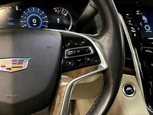 Used 2019 Cadillac Escalade Premium Luxury image 12