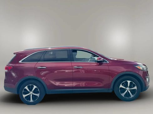Used 2016 Kia Sorento EX FWD image 4