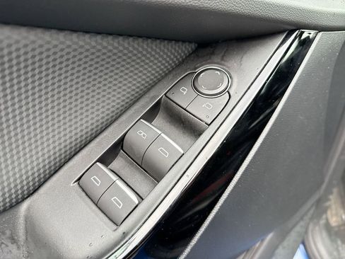 Used 2025 Chevrolet Equinox RS w/ Safety and Technology Package image 13