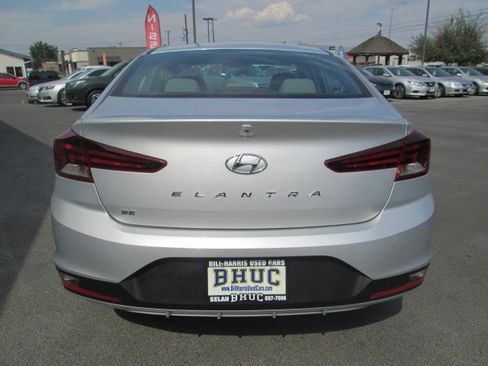 Used 2019 Hyundai Elantra SE image 5