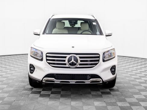 Certified 2025 Mercedes-Benz GLB 250 4MATIC image 10