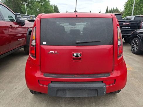 Used 2011 Kia Soul + FWD image 7