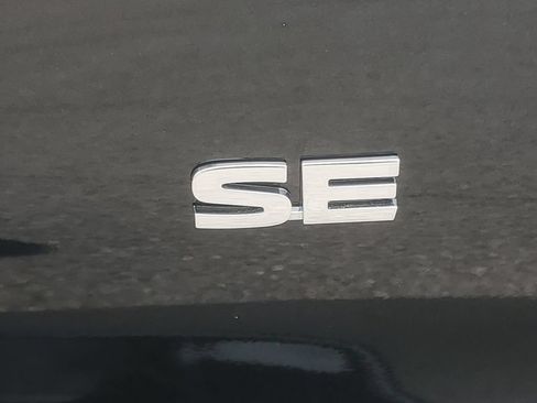 New 2026 Mitsubishi Outlander SE AWD/4WD image 38