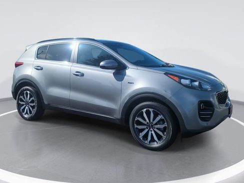 Used 2019 Kia Sportage EX w/ EX Technology Package AWD/4WD image 2