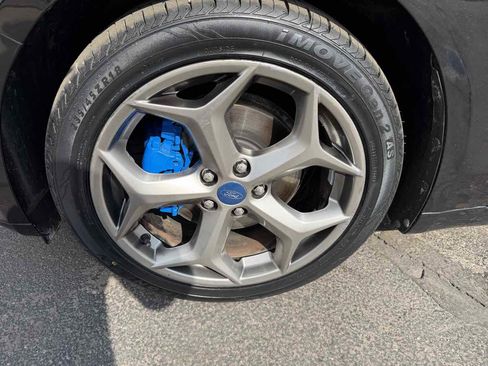 Used 2014 Ford Fusion SE w/ Equipment Group 201A image 9