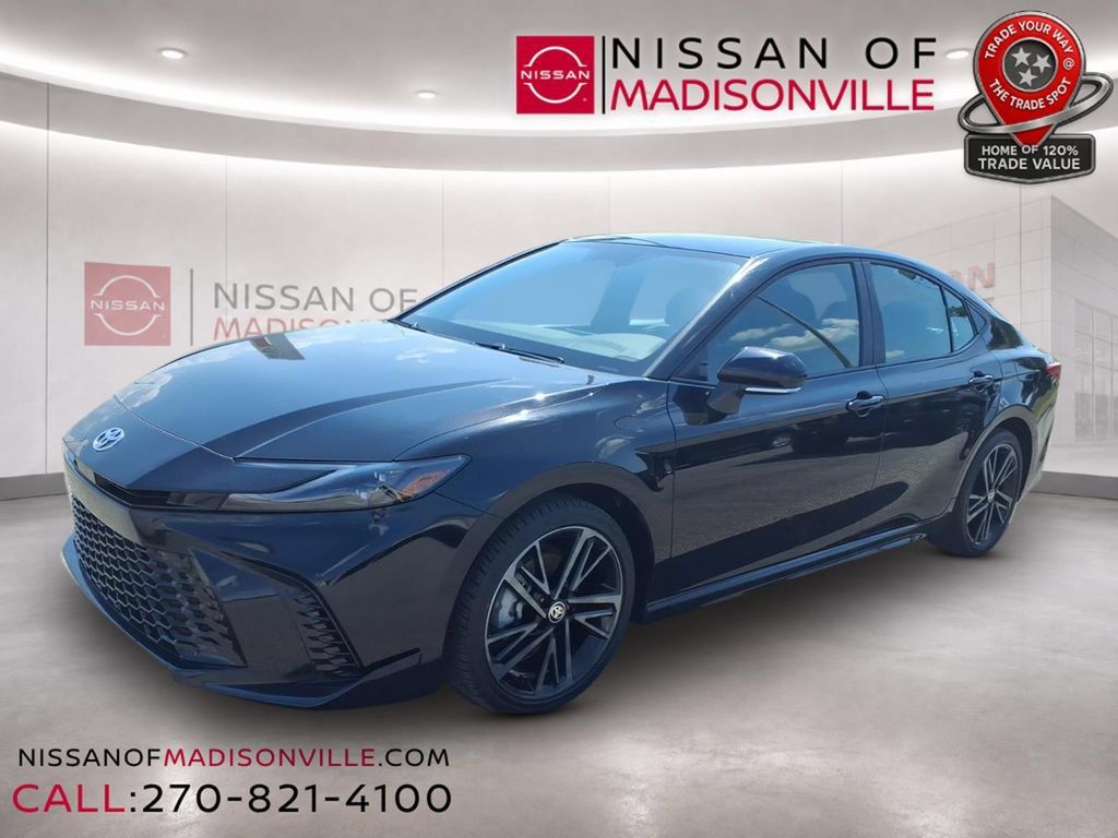Used 2025 Toyota Camry XSE AWD/4WD image 4