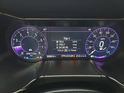 Used 2022 Ford Mustang Shelby GT500 w/ Technology Package RWD image 18