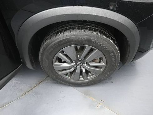 Used 2024 Nissan Pathfinder SV AWD/4WD image 33