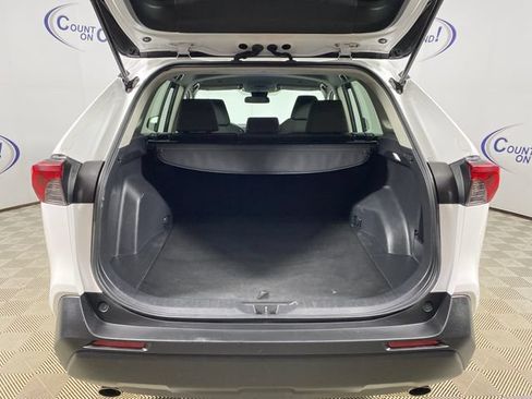 Used 2024 Toyota RAV4 XLE FWD image 6