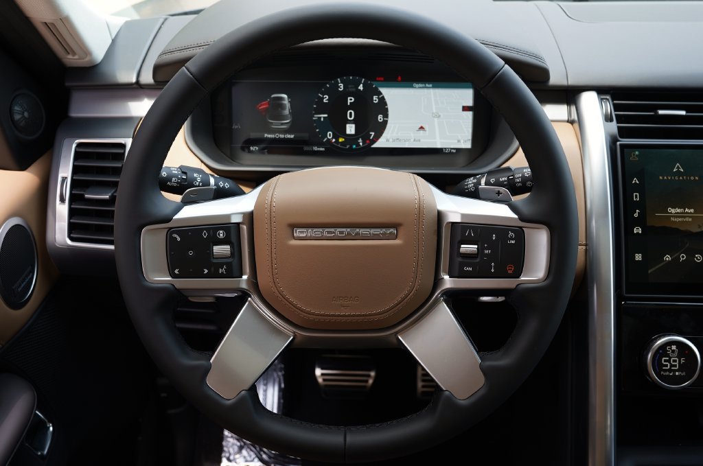 New 2026 Land Rover Discovery Limited Edition AWD/4WD image 16