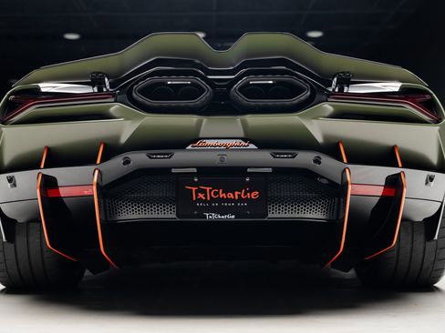 Used 2024 Lamborghini Revuelto AWD/4WD image 35